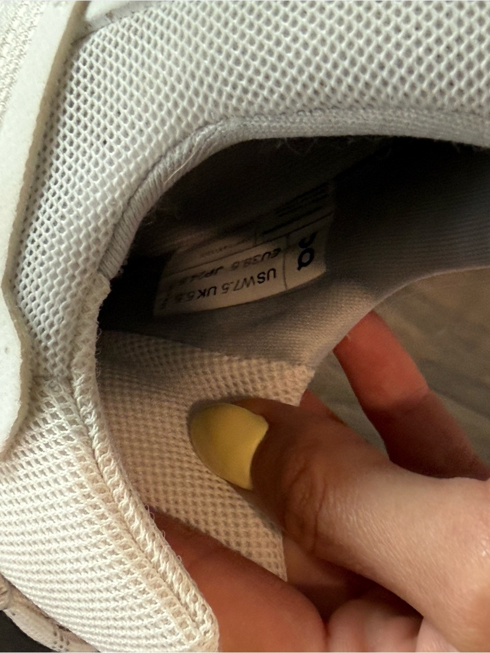 On Running Cloud Women's White Sneakers - Picture 4 of 5